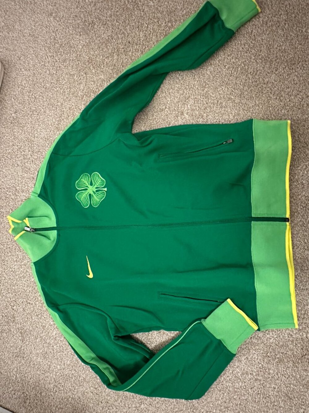 Nike Celtic FC Track Jacket Men’s Large Green Yellow Full Zip 381825-390 Soccer